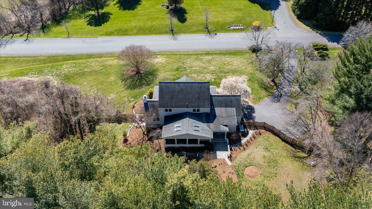 854 Kings Retreat Dr