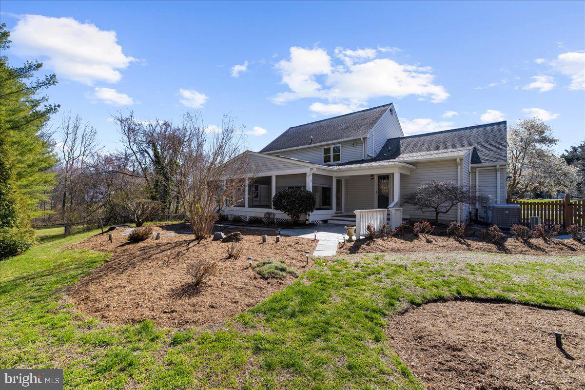 854 Kings Retreat Dr