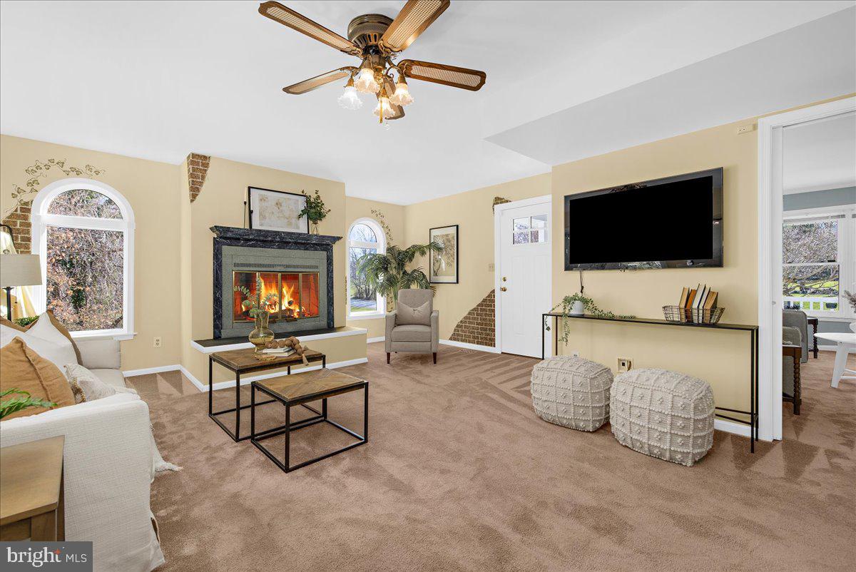 854 Kings Retreat Dr