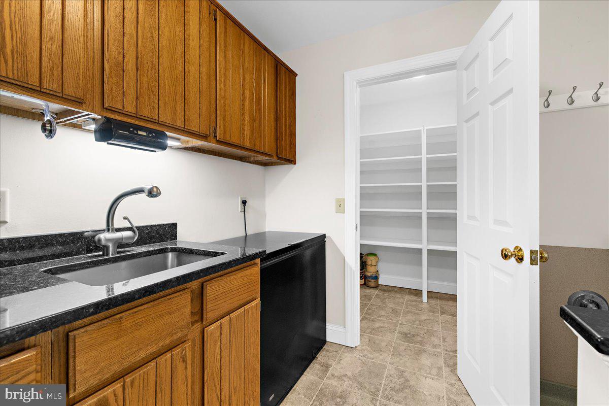 854 Kings Retreat Dr
