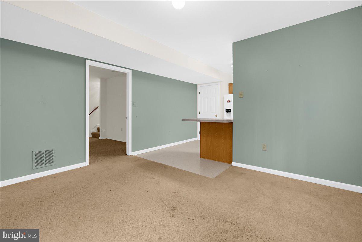 5789 Greenock Rd
