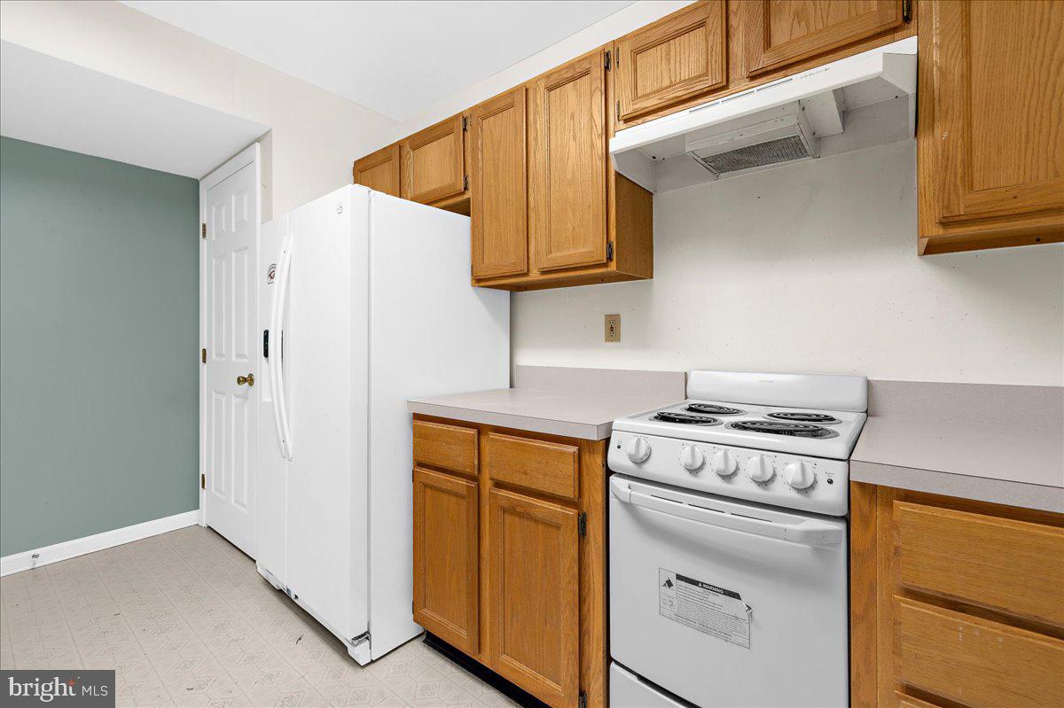 5789 Greenock Rd