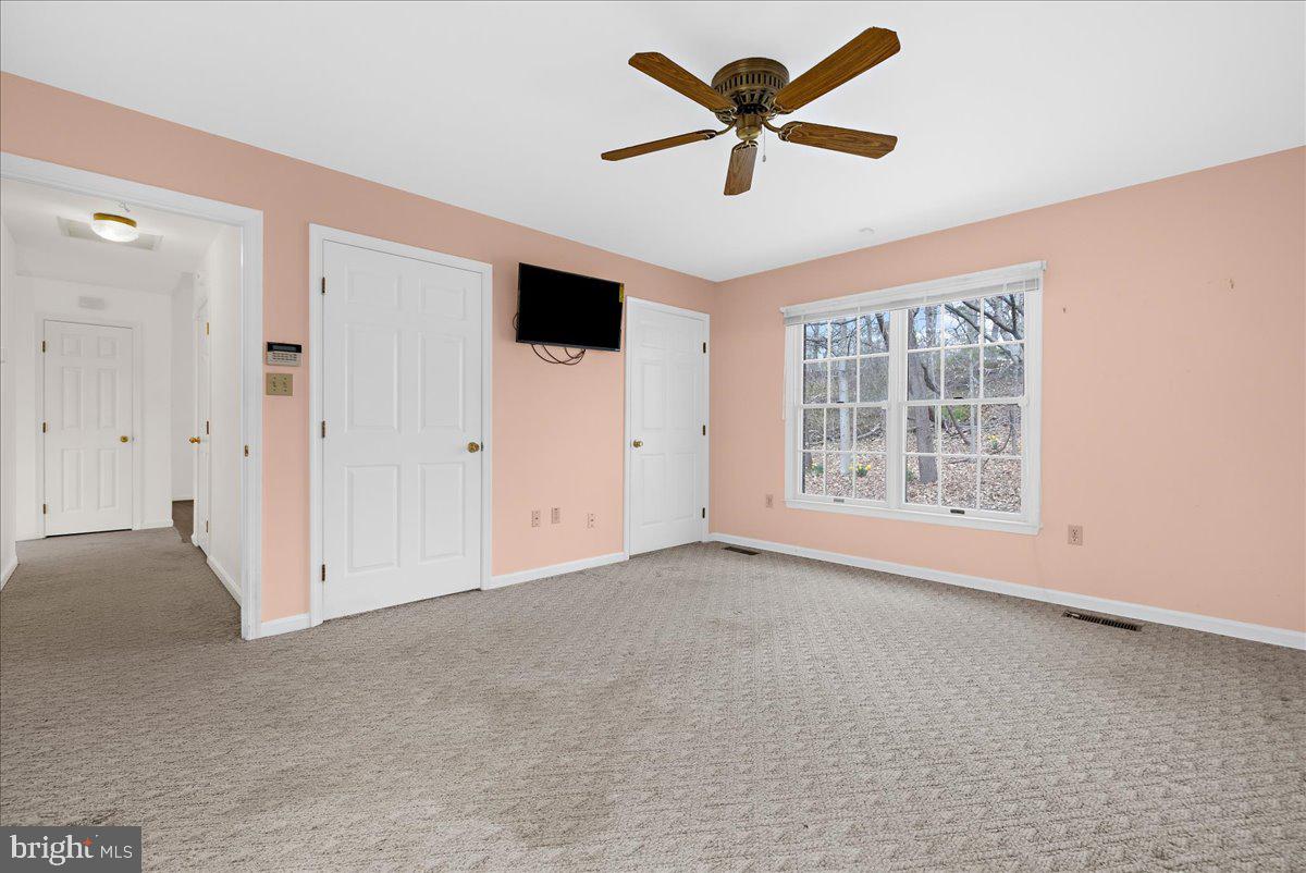 5789 Greenock Rd