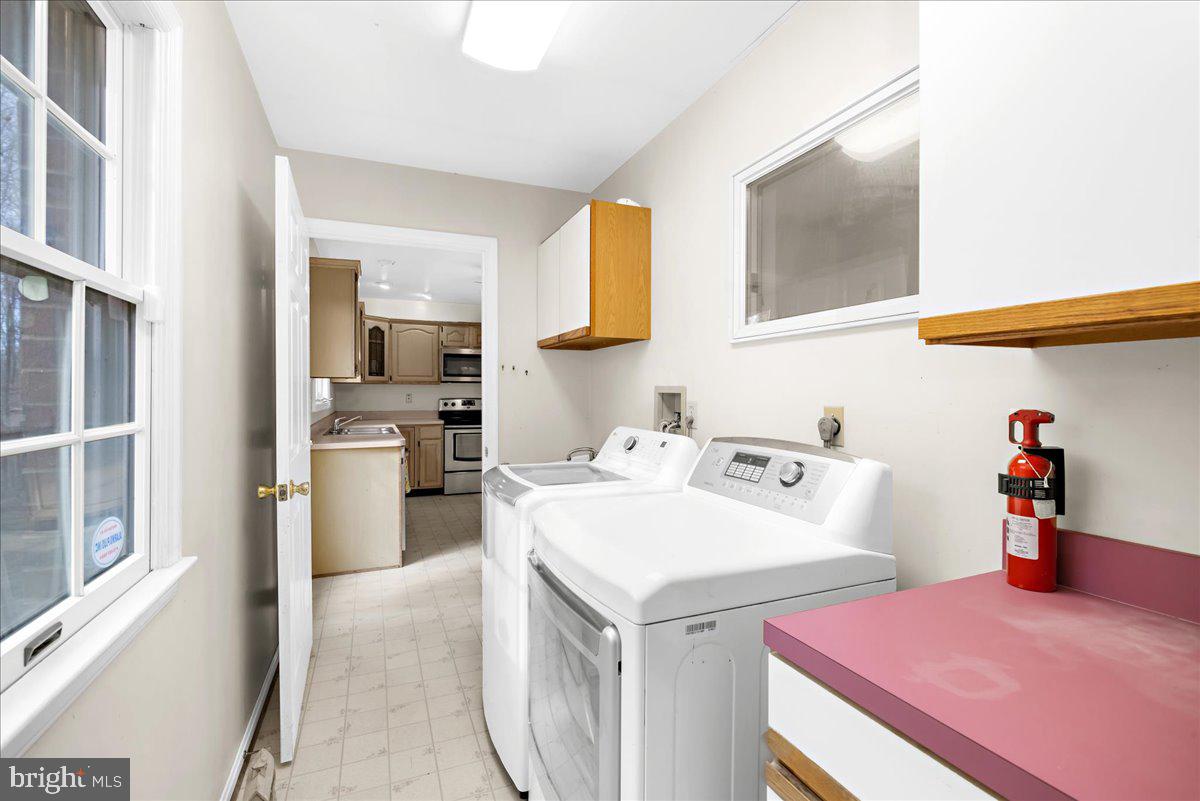 5789 Greenock Rd