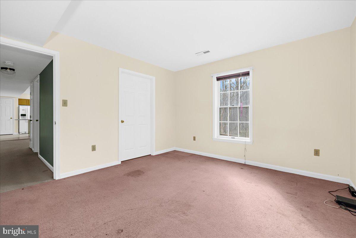 5789 Greenock Rd