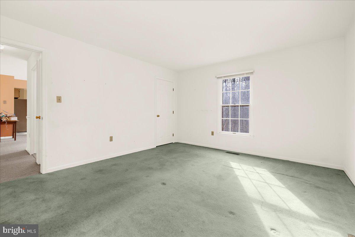 5789 Greenock Rd