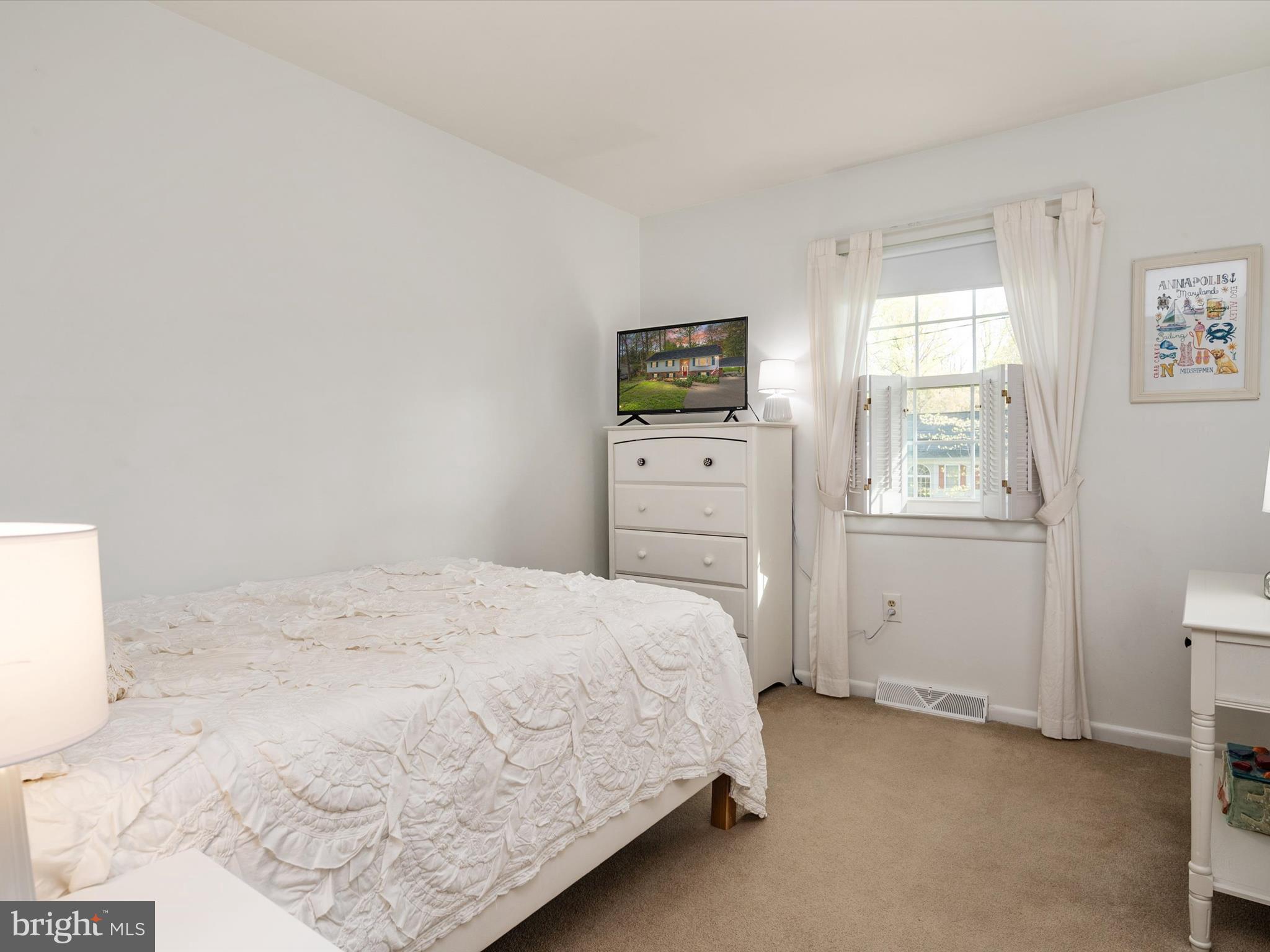 1013 Old Bay Ridge Rd