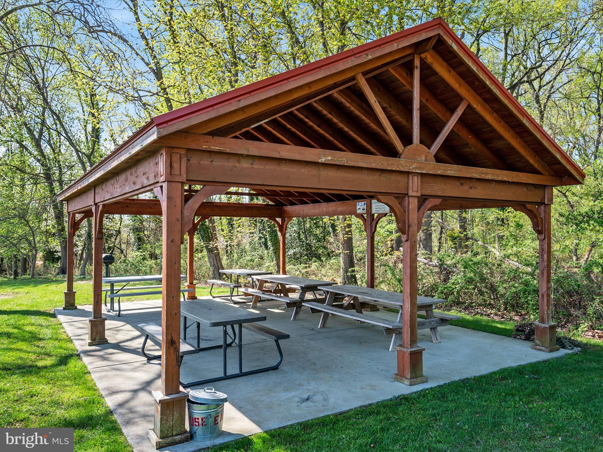 1013 Old Bay Ridge Rd