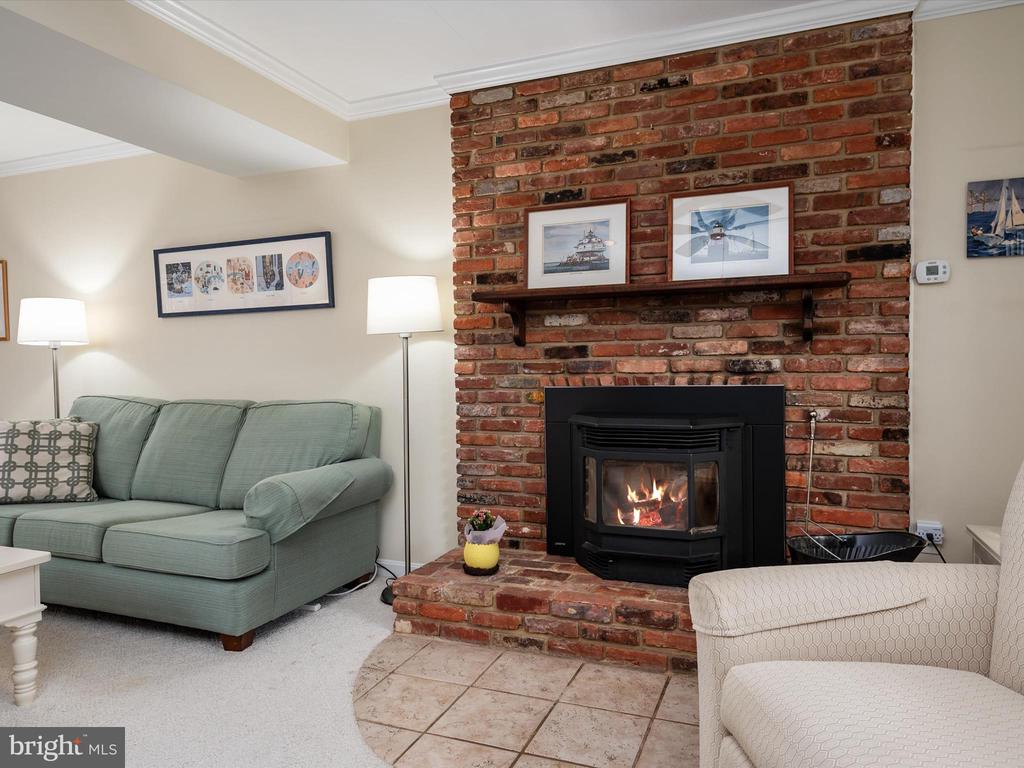 1013 Old Bay Ridge Rd