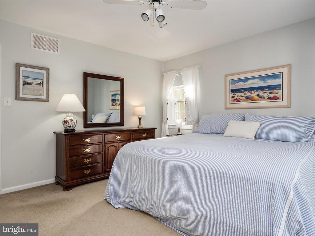 1013 Old Bay Ridge Rd