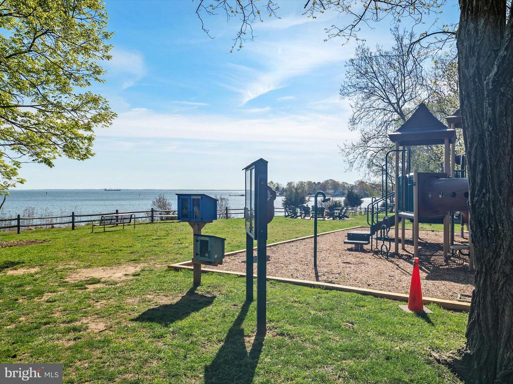 1013 Old Bay Ridge Rd
