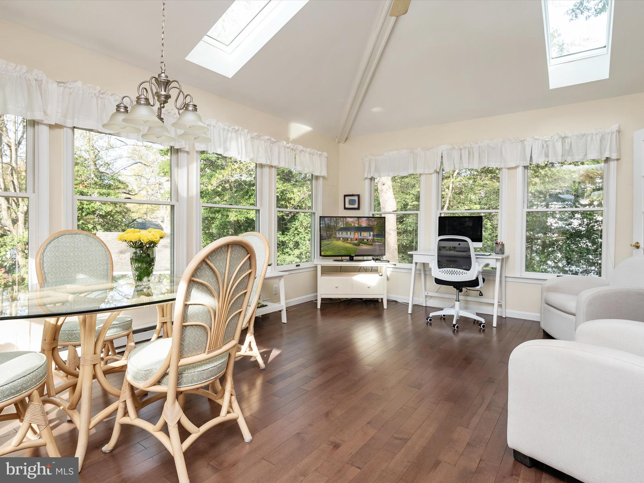 1013 Old Bay Ridge Rd