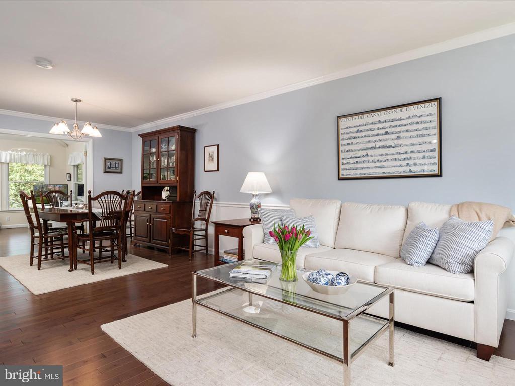 1013 Old Bay Ridge Rd