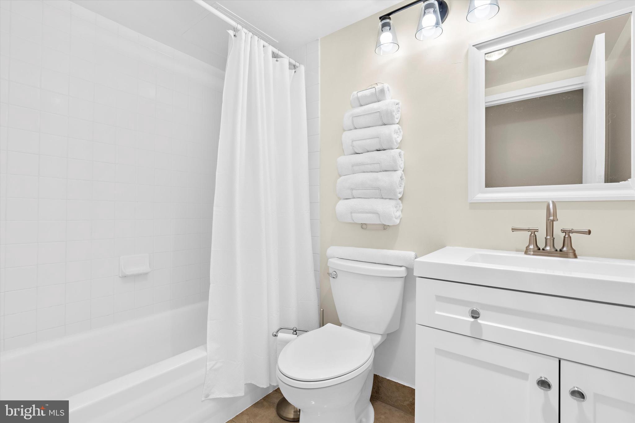 16 Silverwood Cir #2