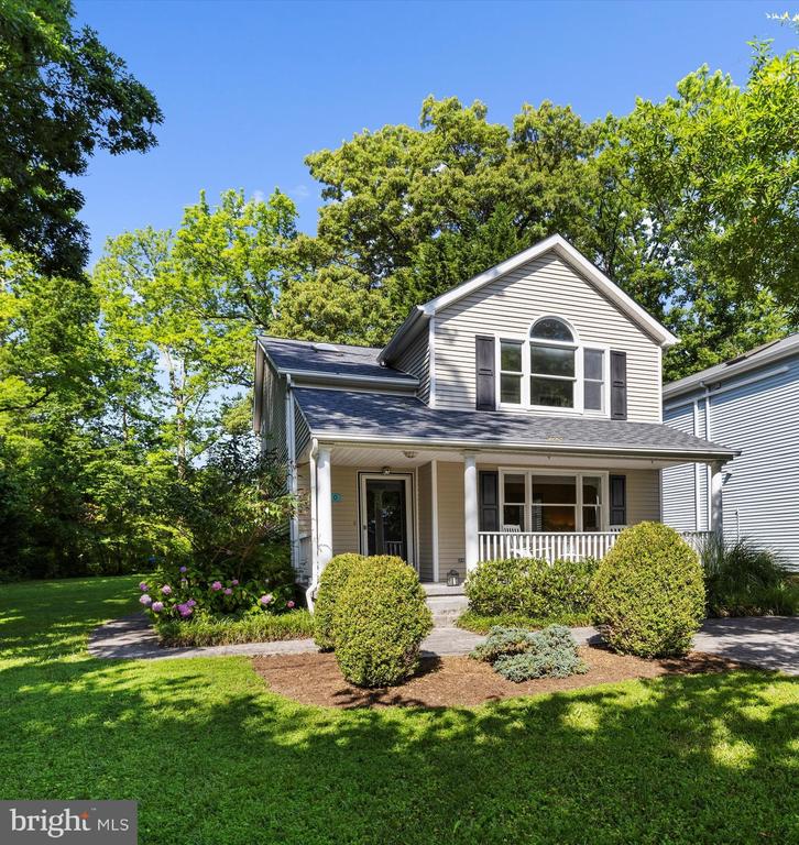 3510 Narragansett Ave