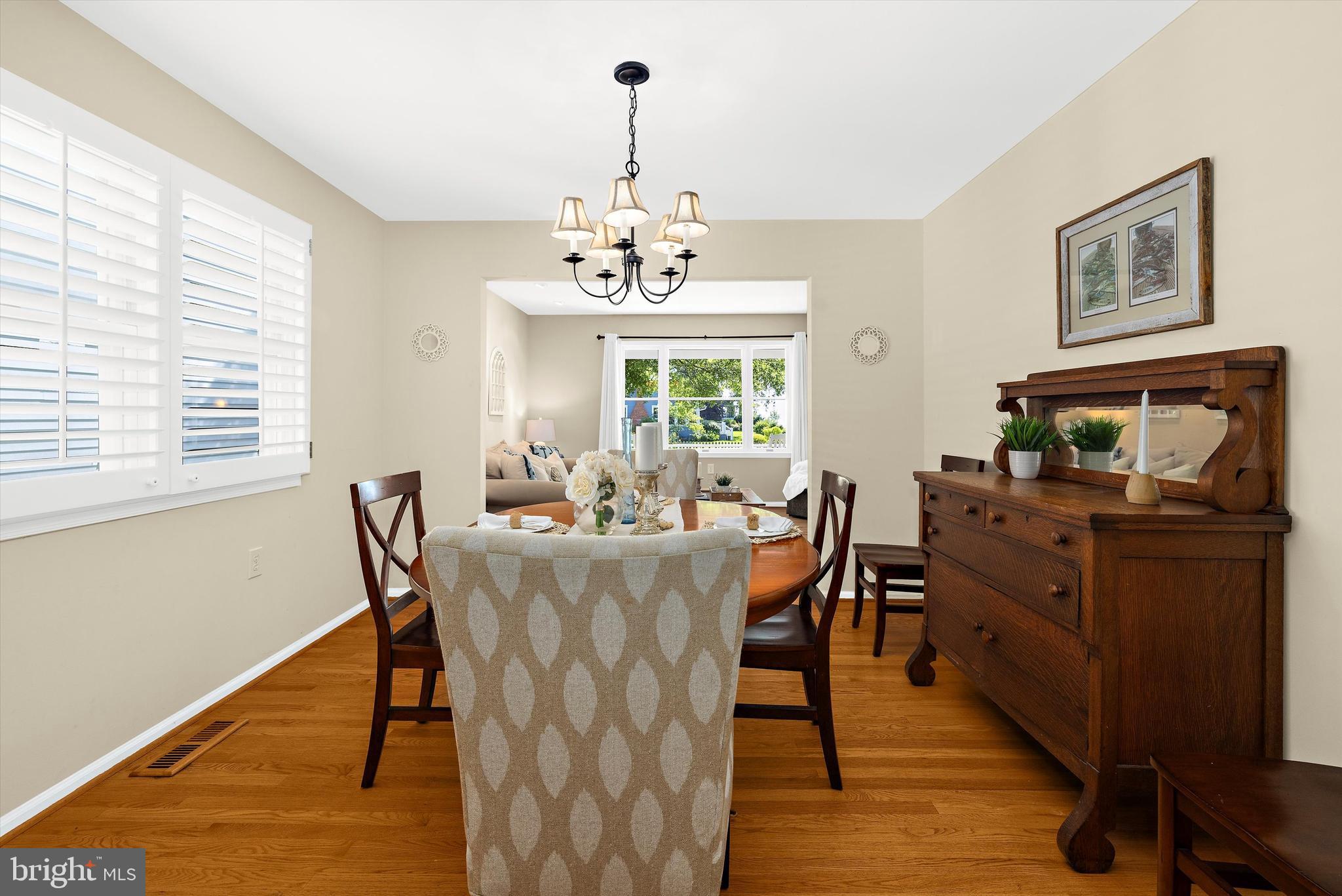 3510 Narragansett Ave