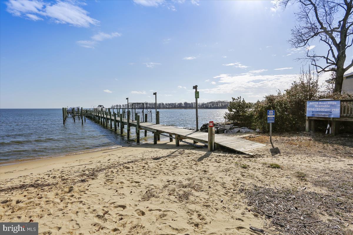 3510 Narragansett Ave