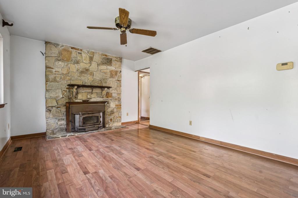 4439 Cobalt Dr