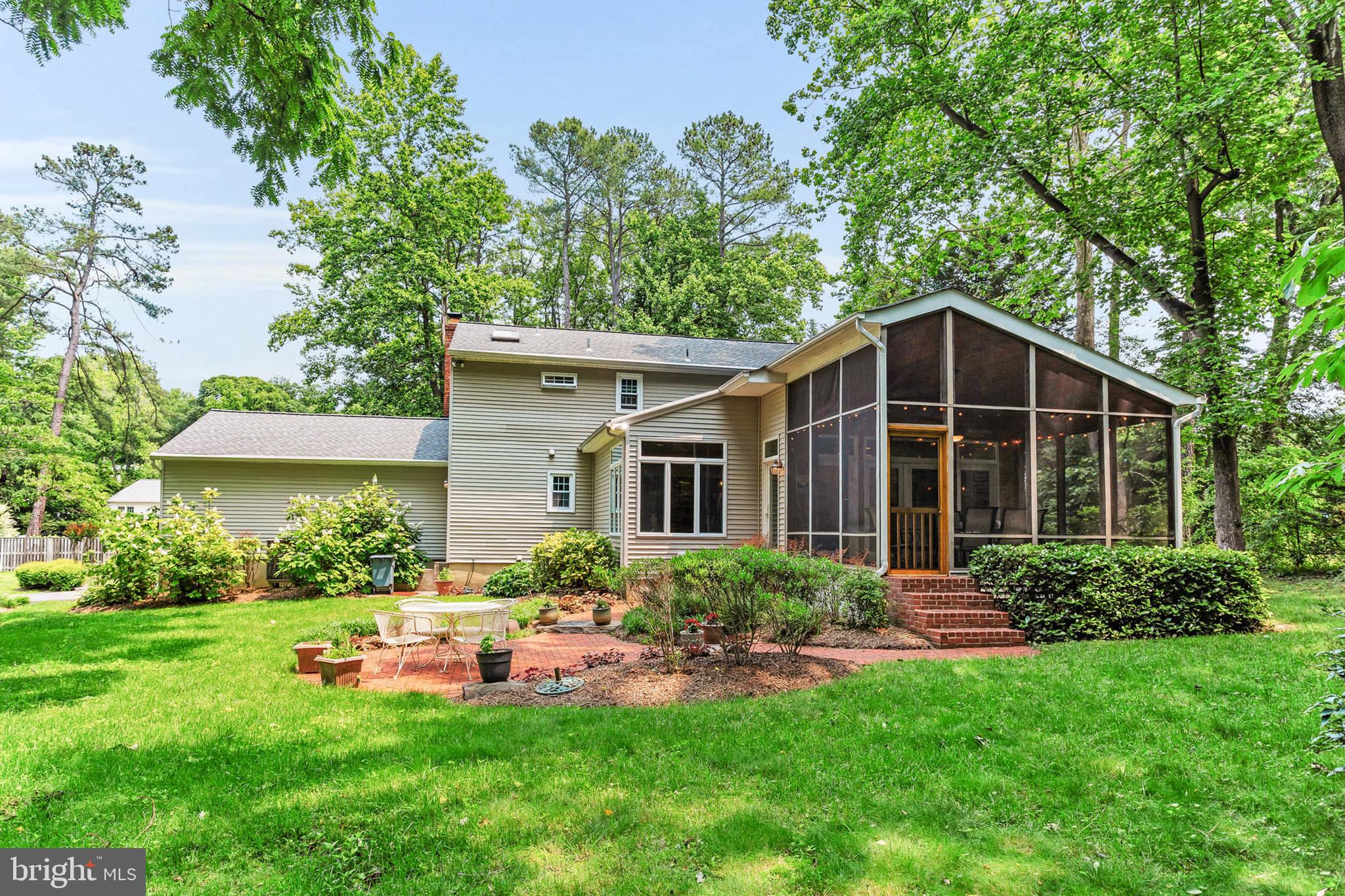 1012 PLACID COURT