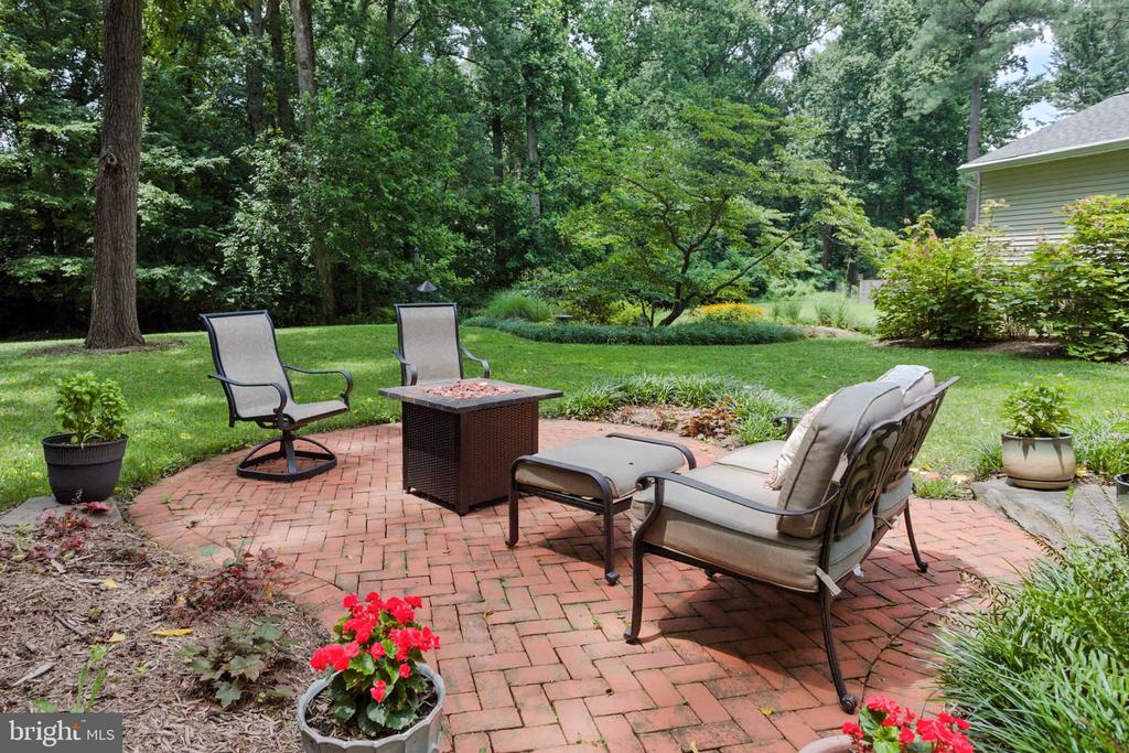 1012 PLACID COURT