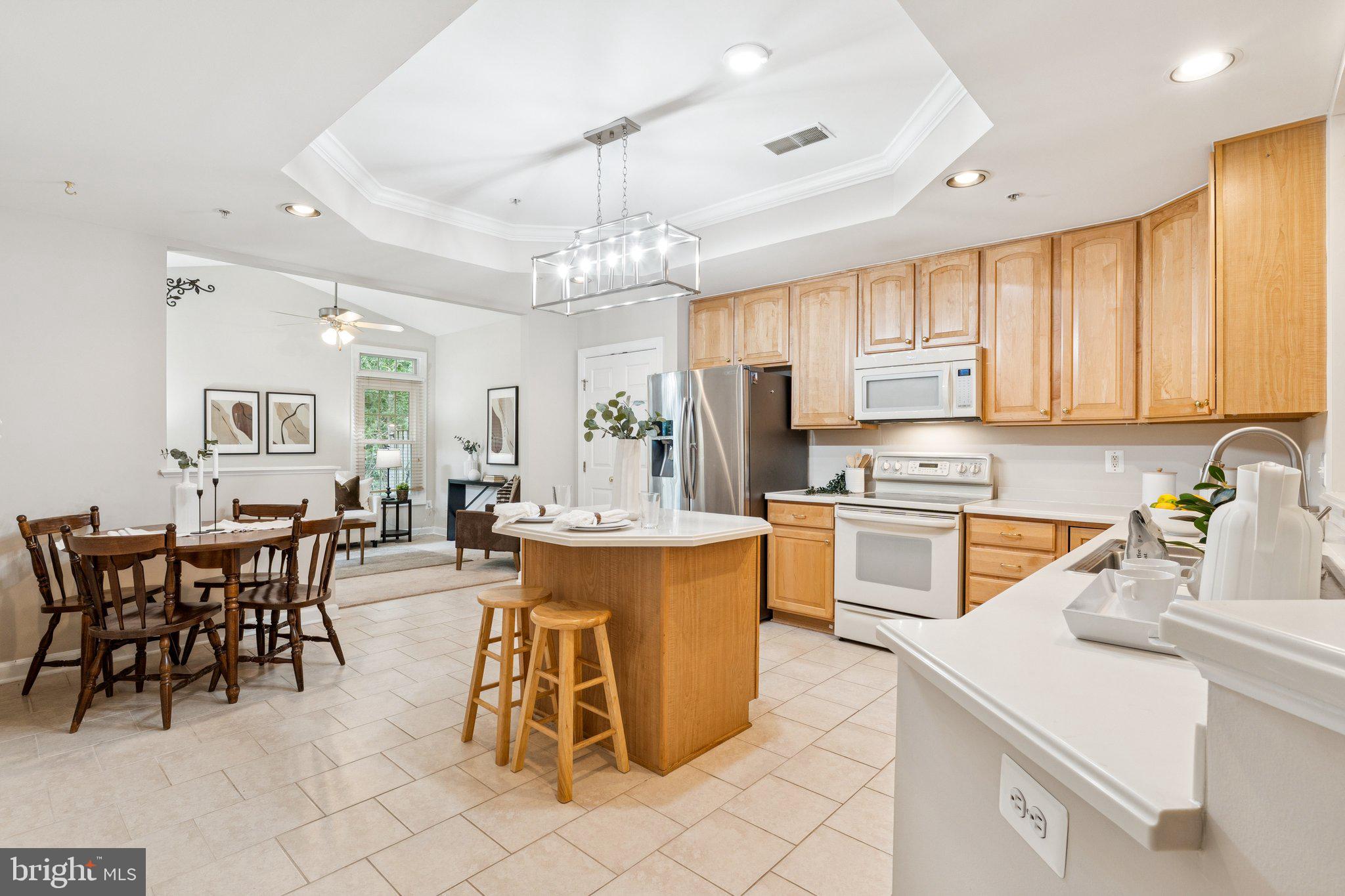 381 COLONY POINT PLACE