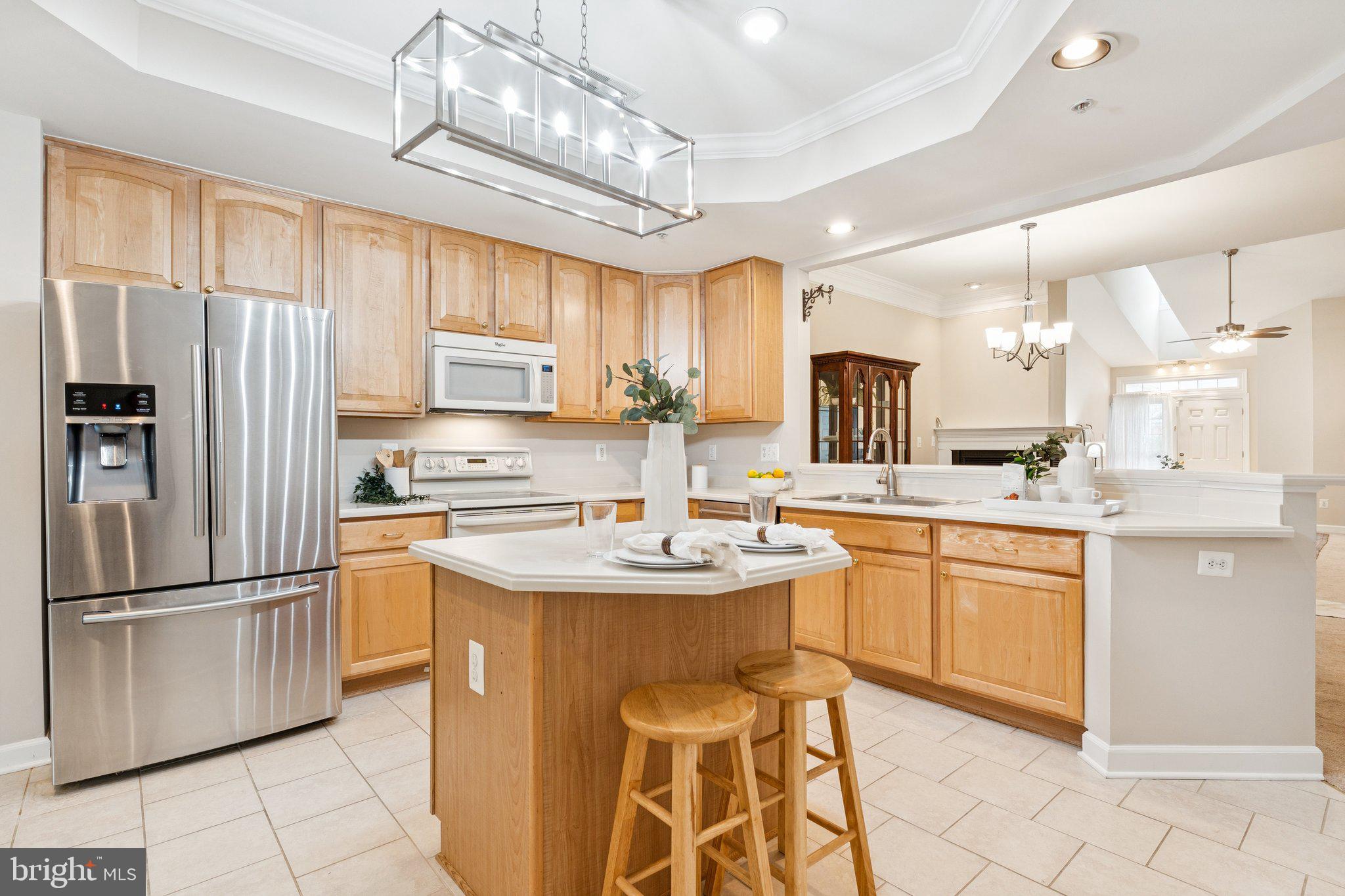 381 COLONY POINT PLACE