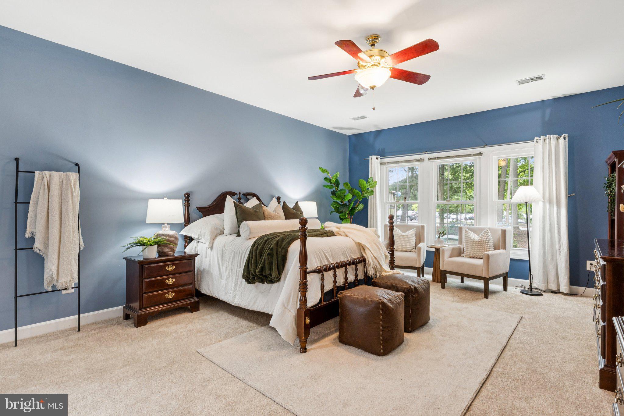 381 COLONY POINT PLACE