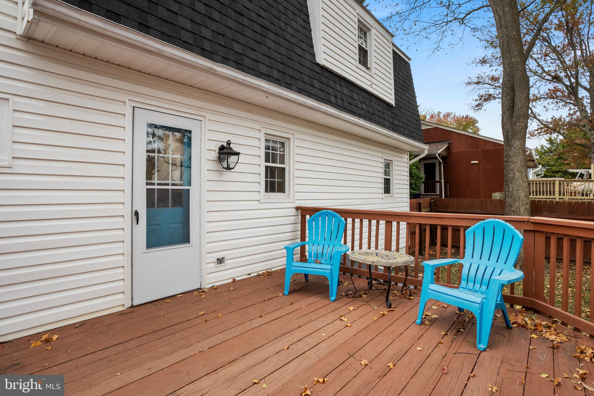 1011 HYDE PARK DRIVE