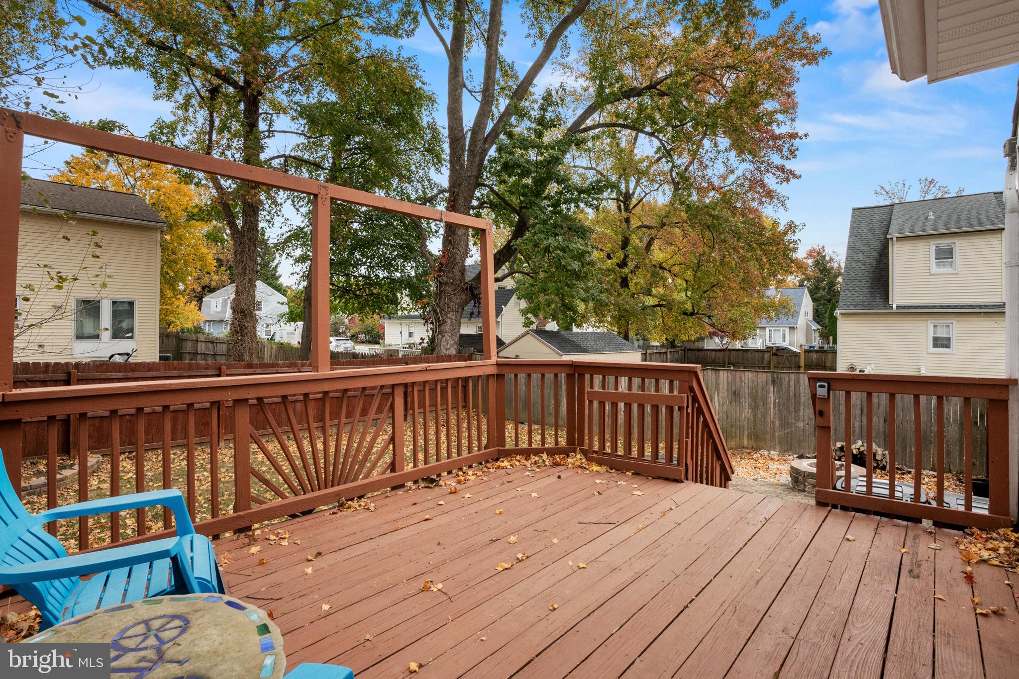 1011 HYDE PARK DRIVE