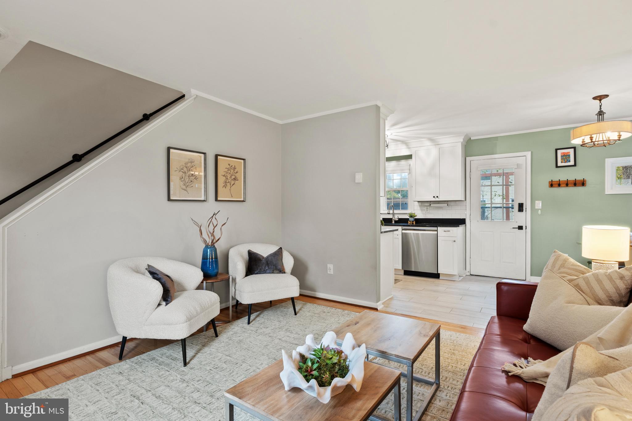 1011 HYDE PARK DRIVE