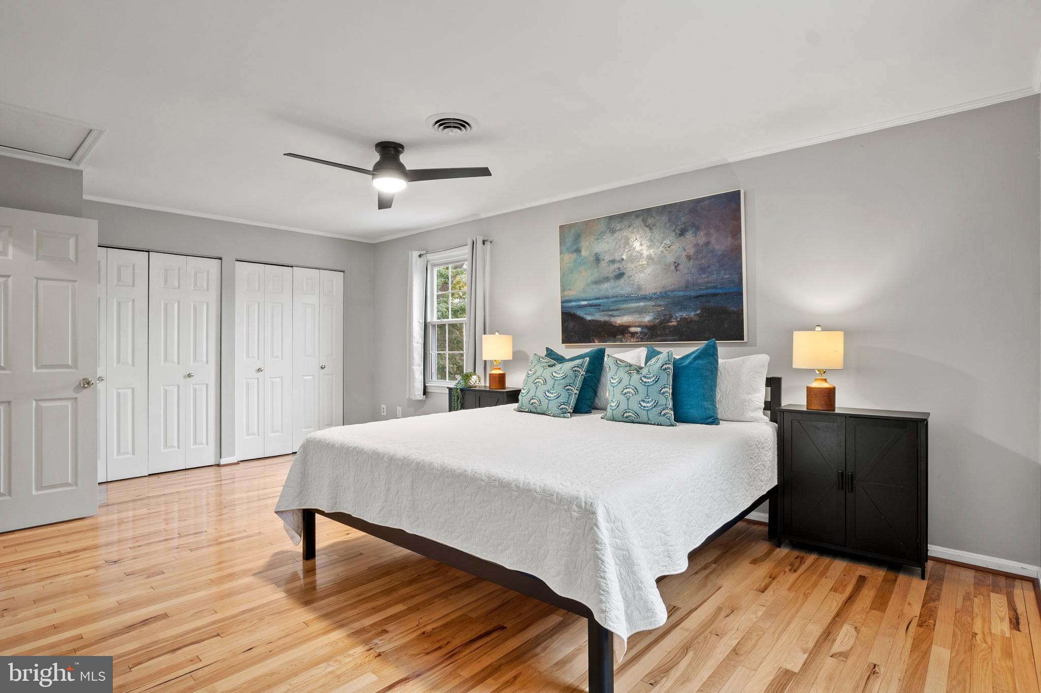 1011 HYDE PARK DRIVE