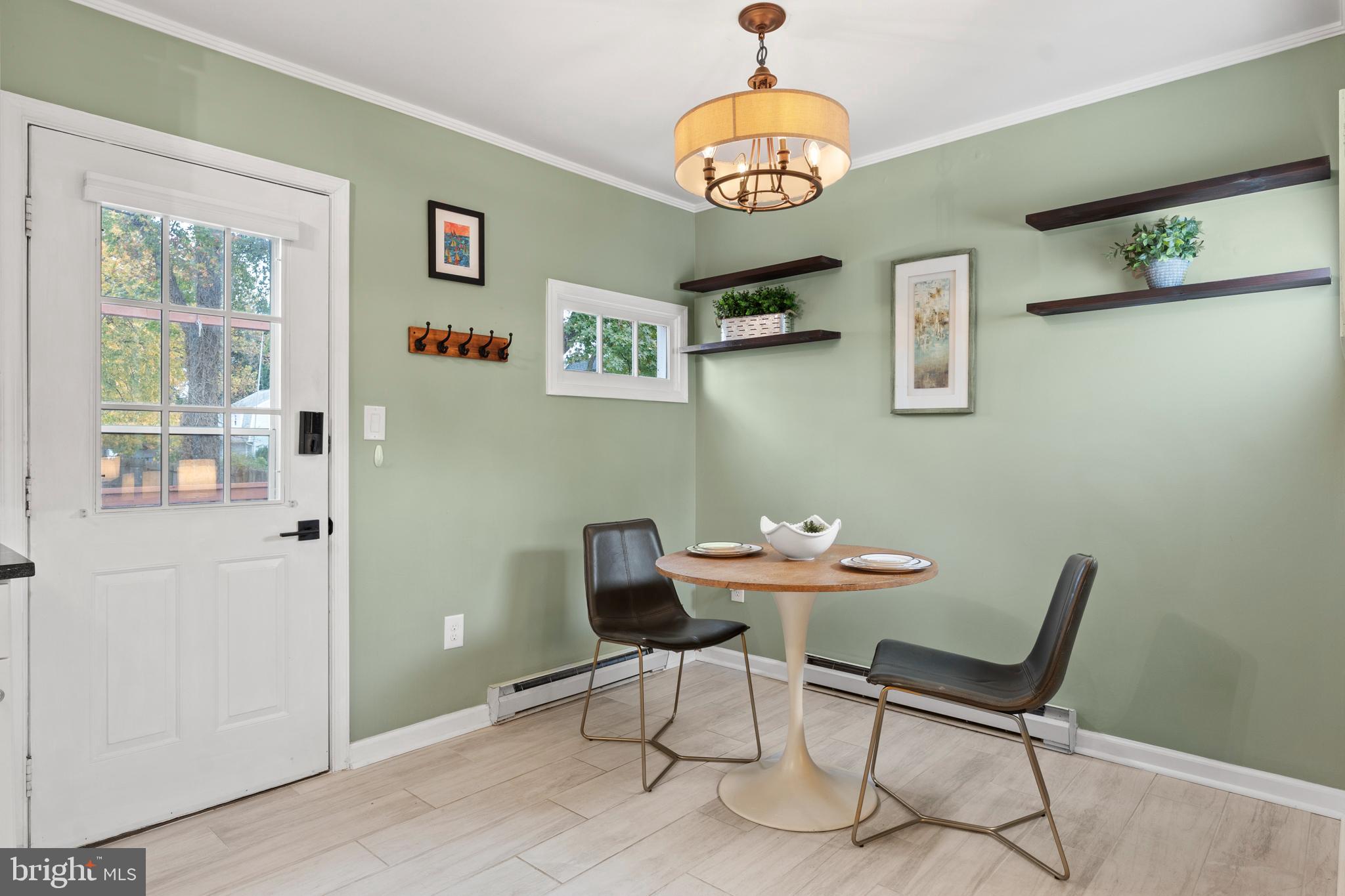 1011 HYDE PARK DRIVE