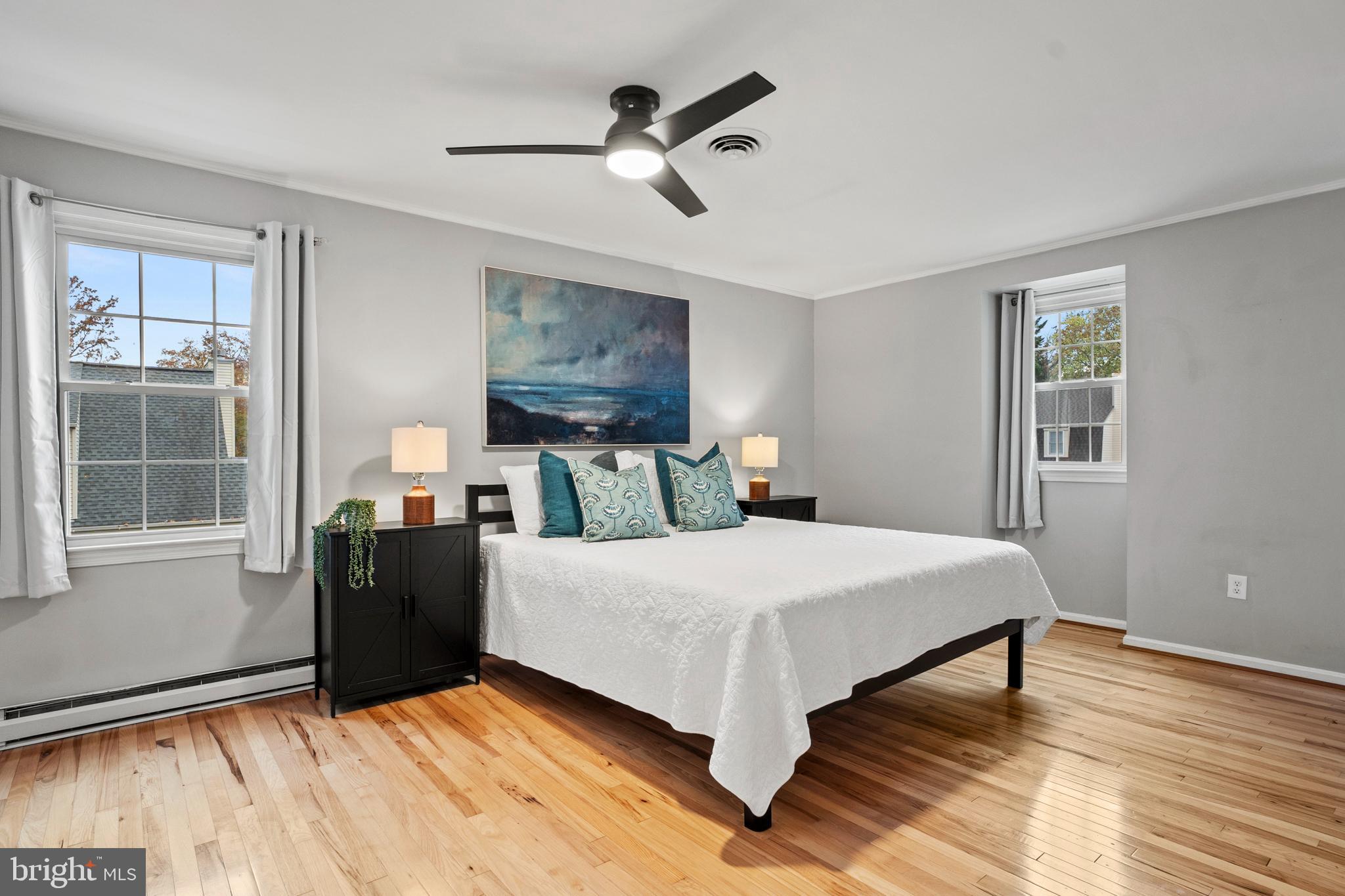 1011 HYDE PARK DRIVE