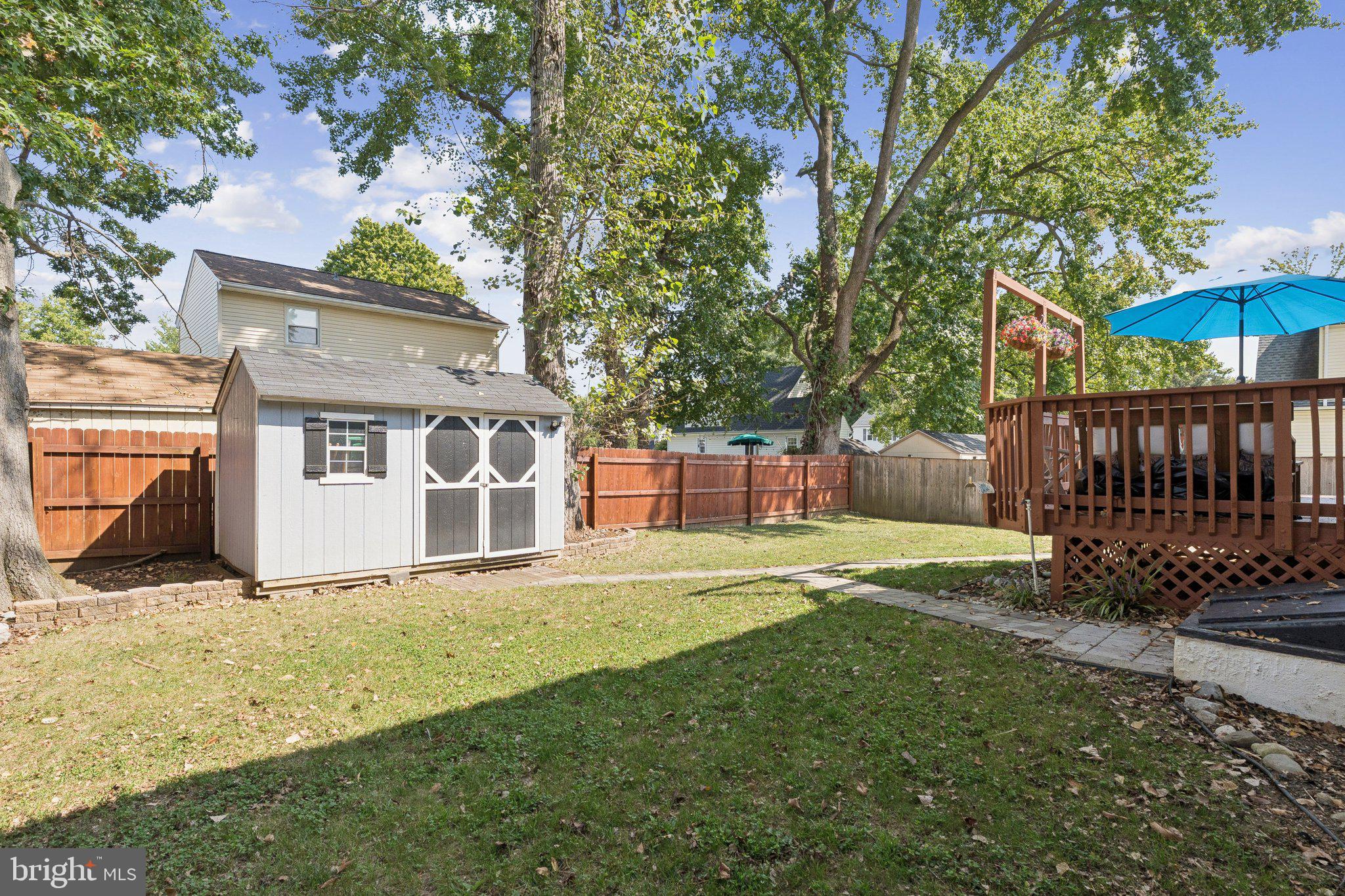 1011 HYDE PARK DRIVE