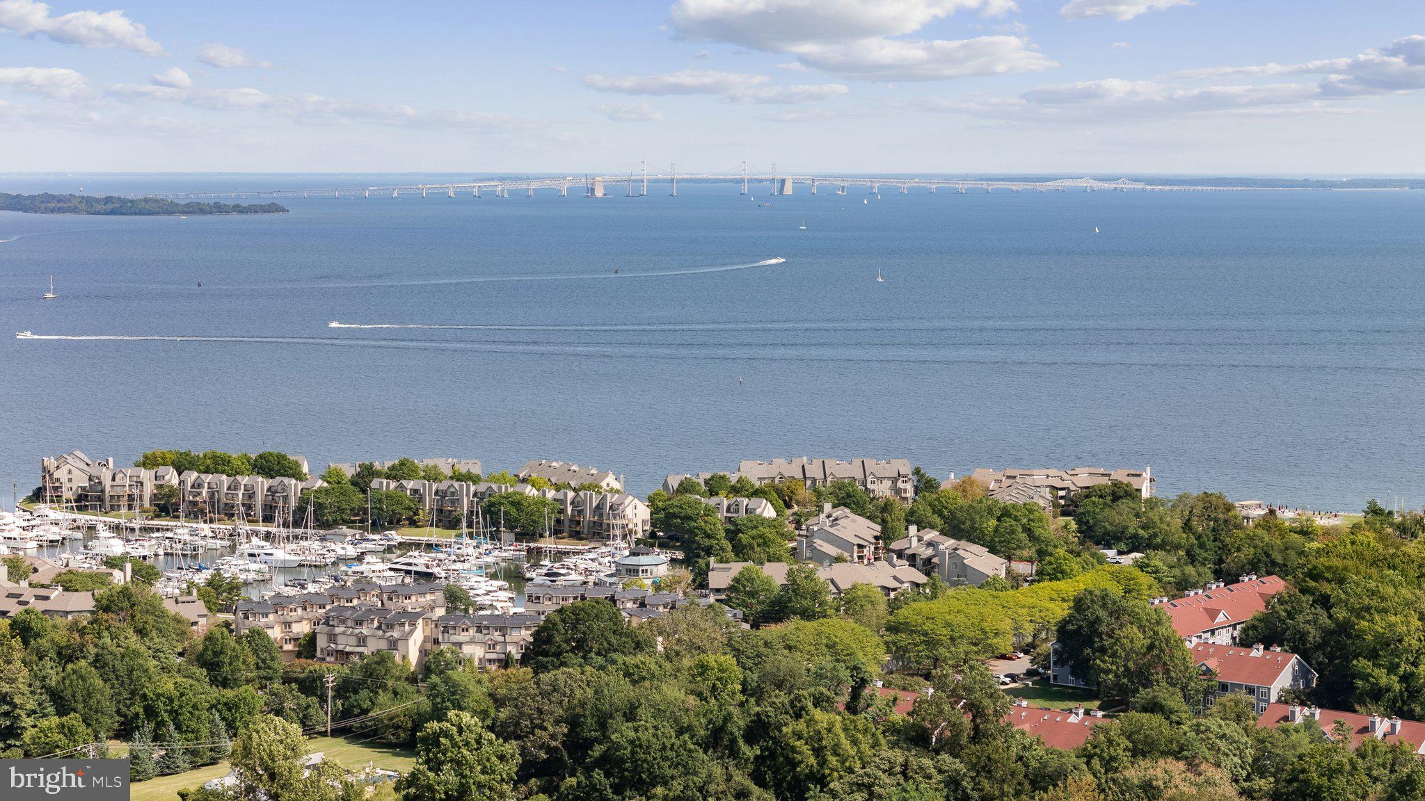 1011 HYDE PARK DRIVE