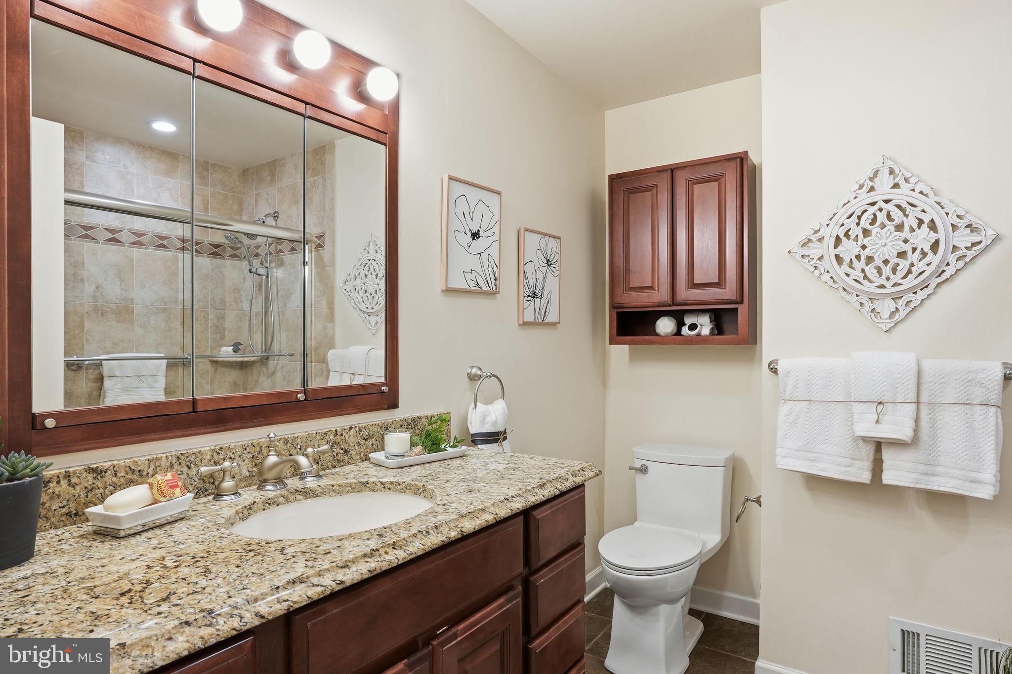 1107 CRESTVIEW DRIVE