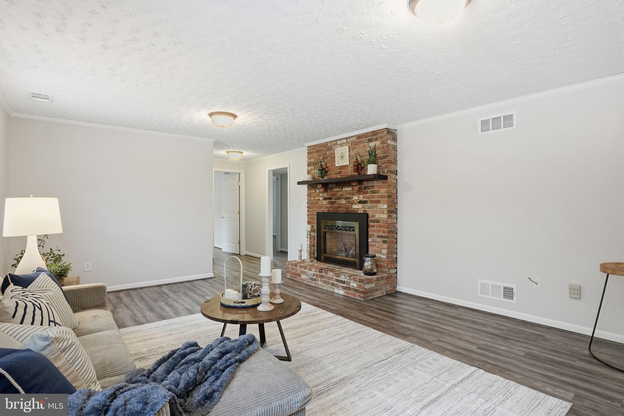 1107 CRESTVIEW DRIVE