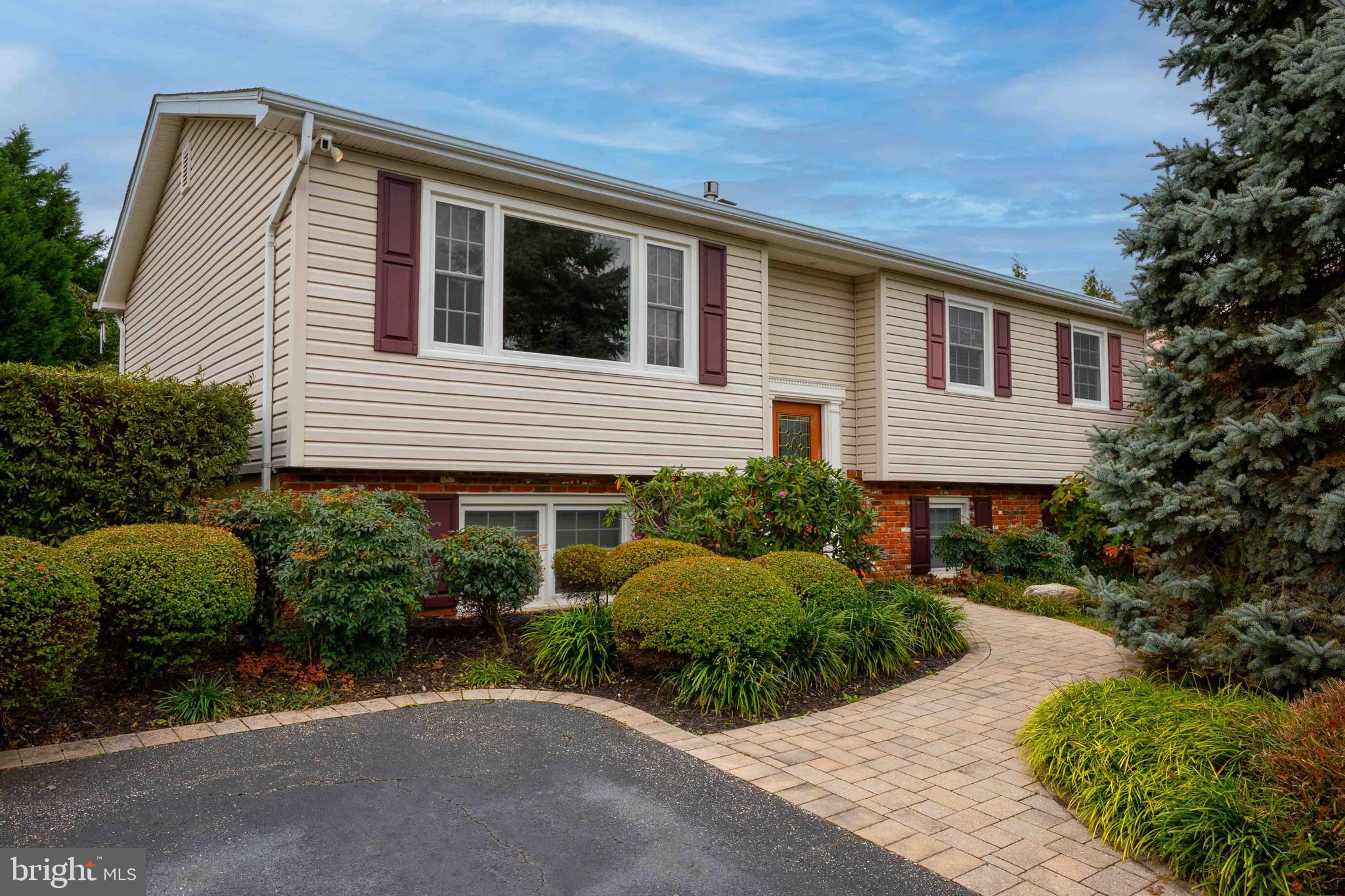 1107 CRESTVIEW DRIVE