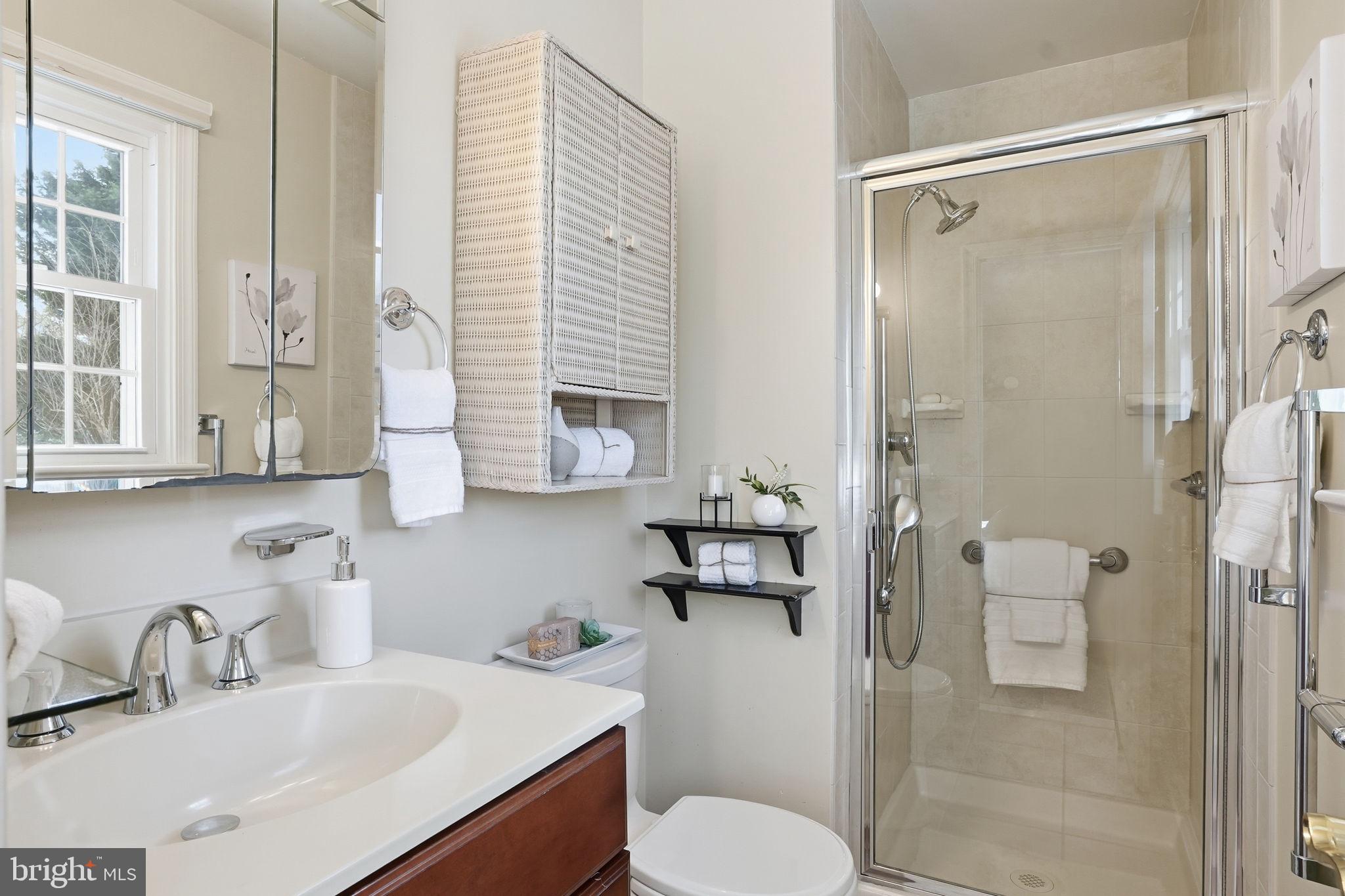 1107 CRESTVIEW DRIVE