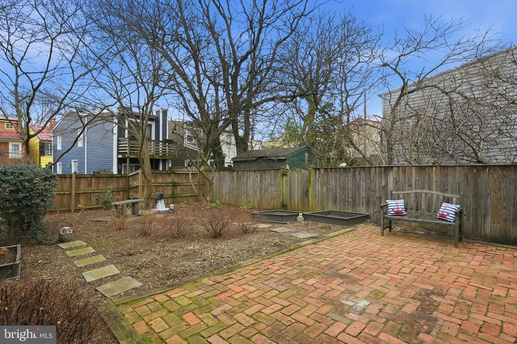 167 PRINCE GEORGE STREET