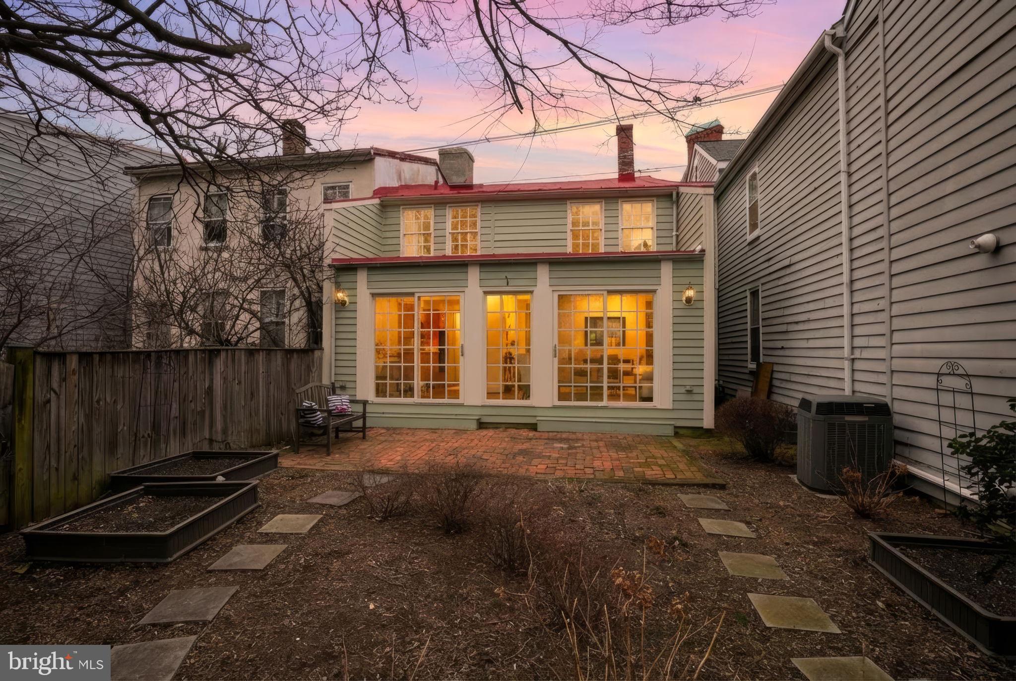 167 PRINCE GEORGE STREET