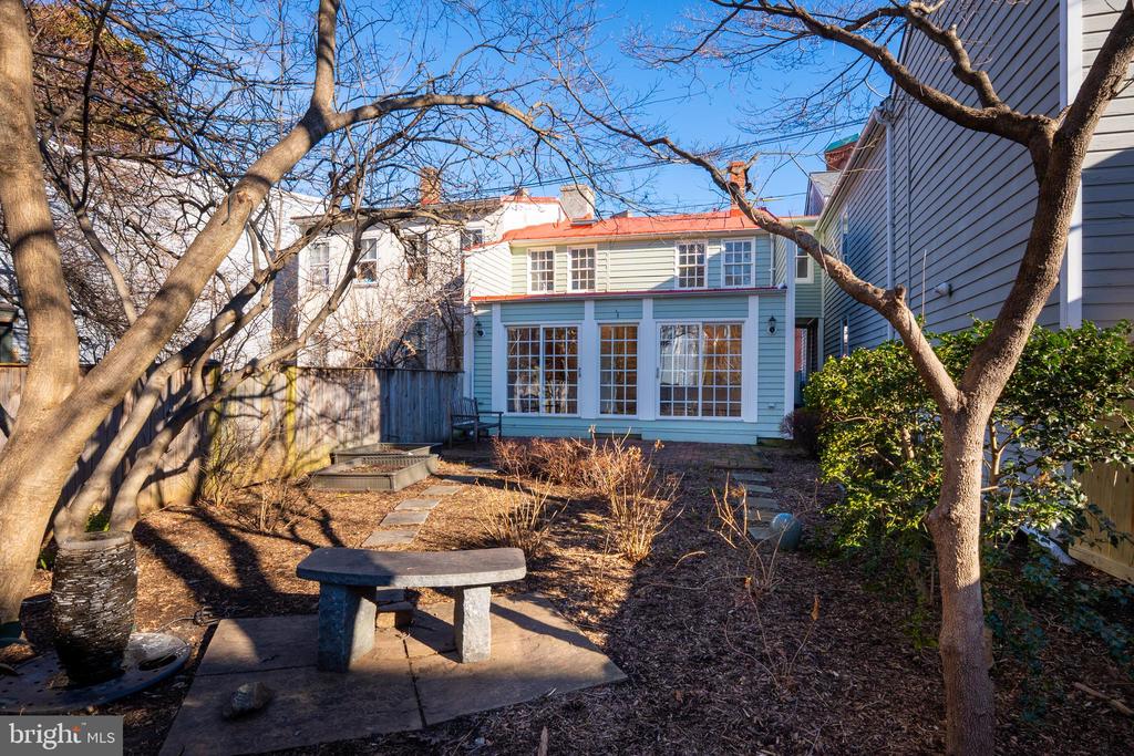 167 PRINCE GEORGE STREET