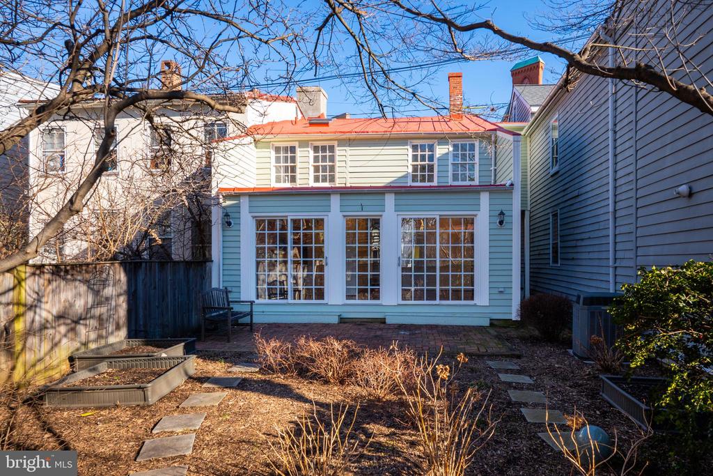 167 PRINCE GEORGE STREET