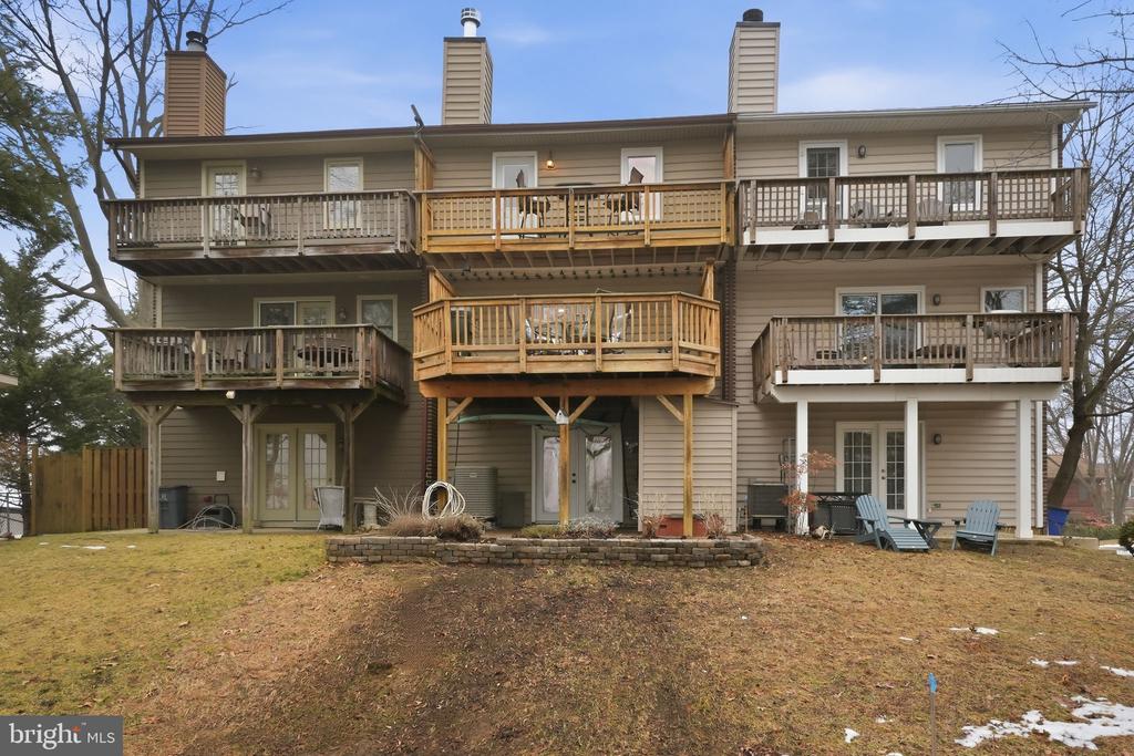 3 KLAKRING COURT