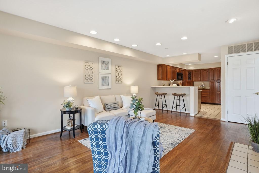 2738 GINGERVIEW LANE