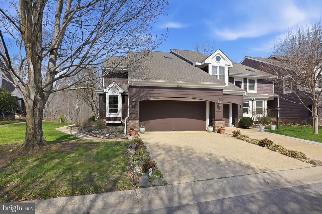 2738 GINGERVIEW LANE