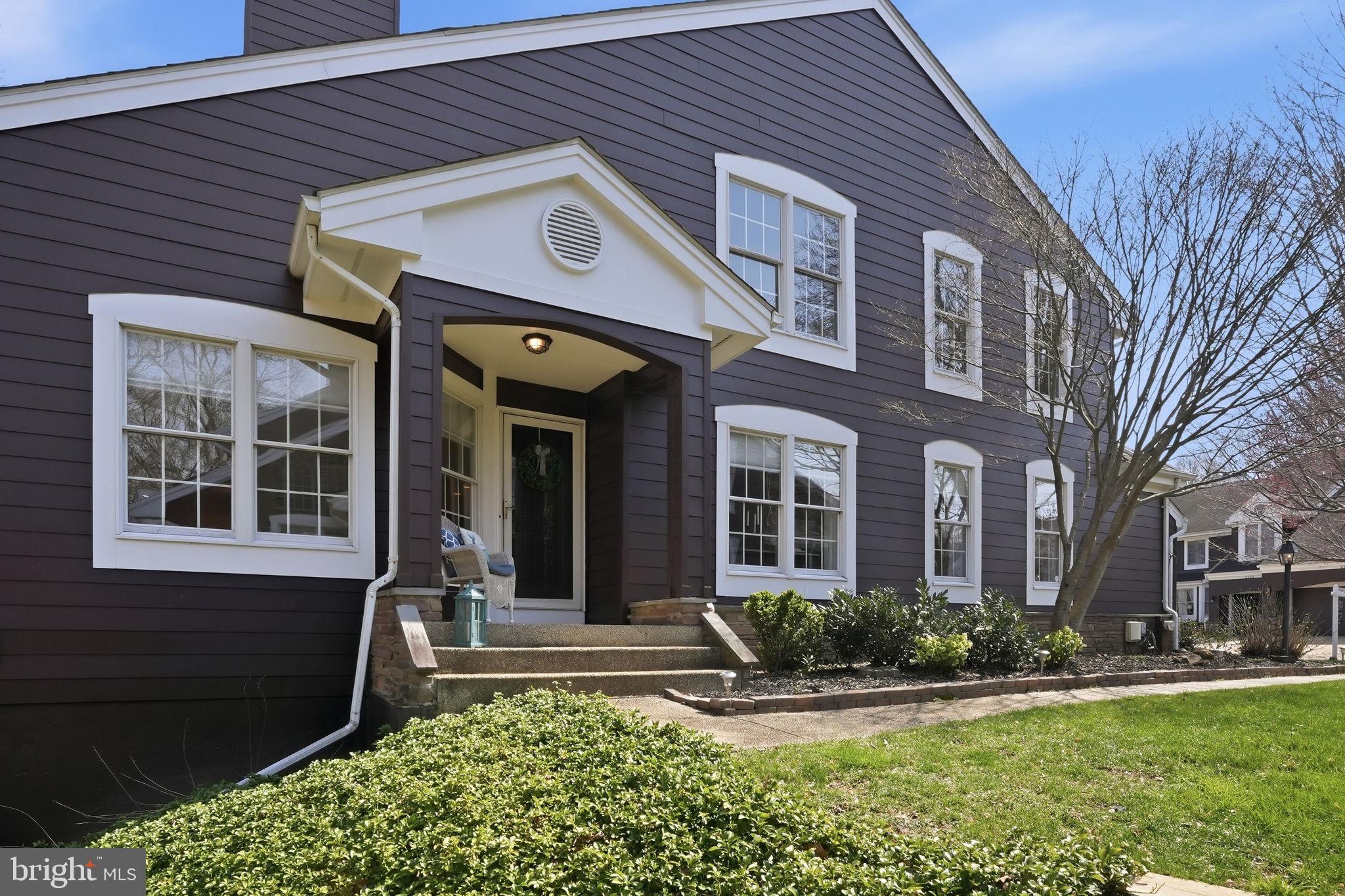 2738 GINGERVIEW LANE