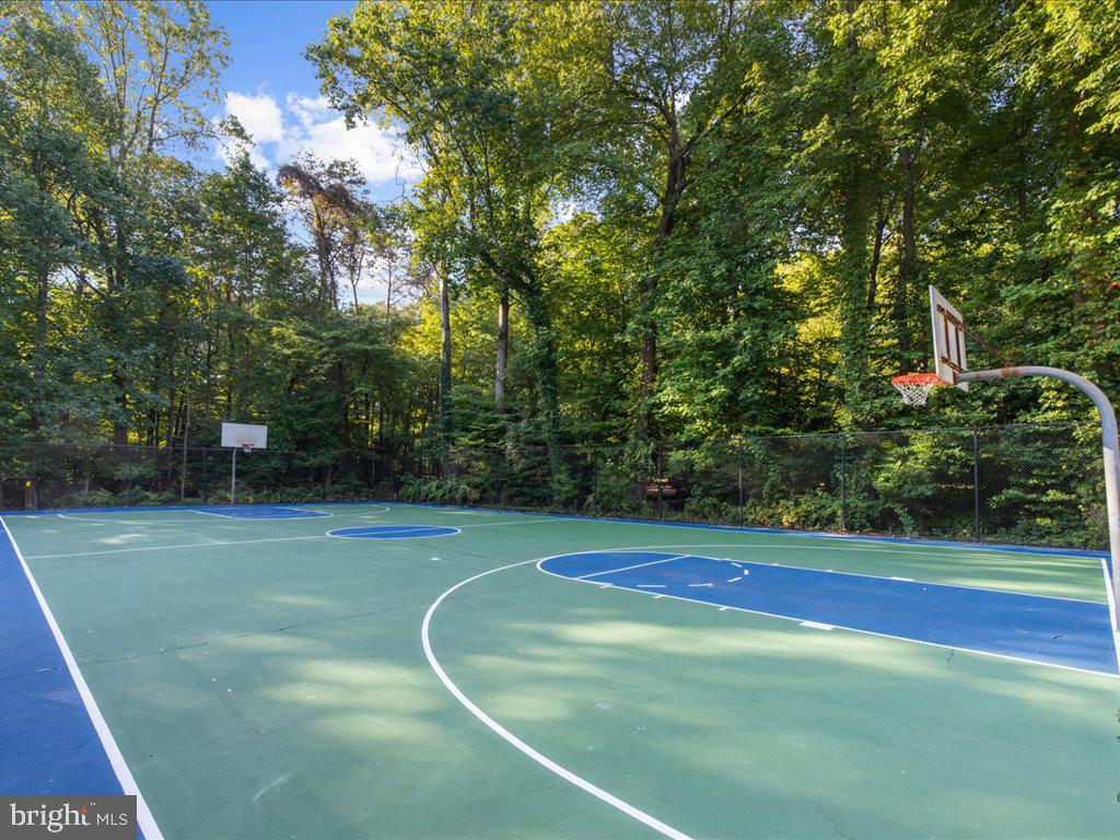 2738 GINGERVIEW LANE