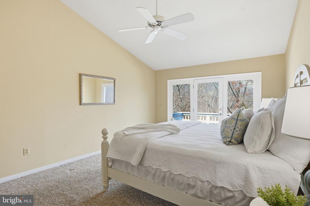 2738 GINGERVIEW LANE
