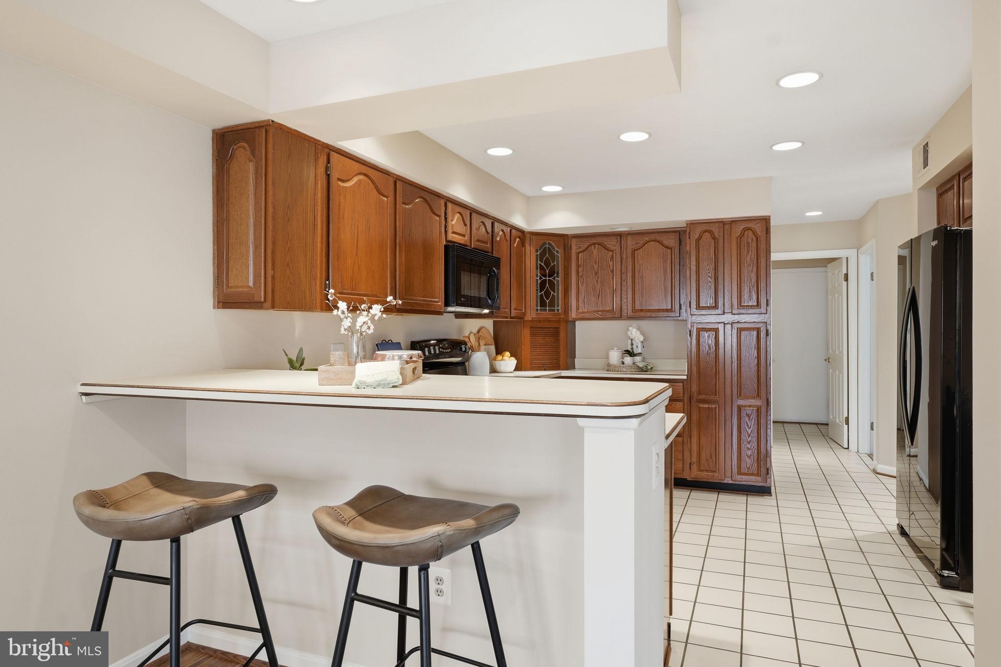 2738 GINGERVIEW LANE